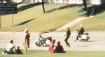 Questa resta una delle foto più misteriose della storia, riguarda la signora in giallo
