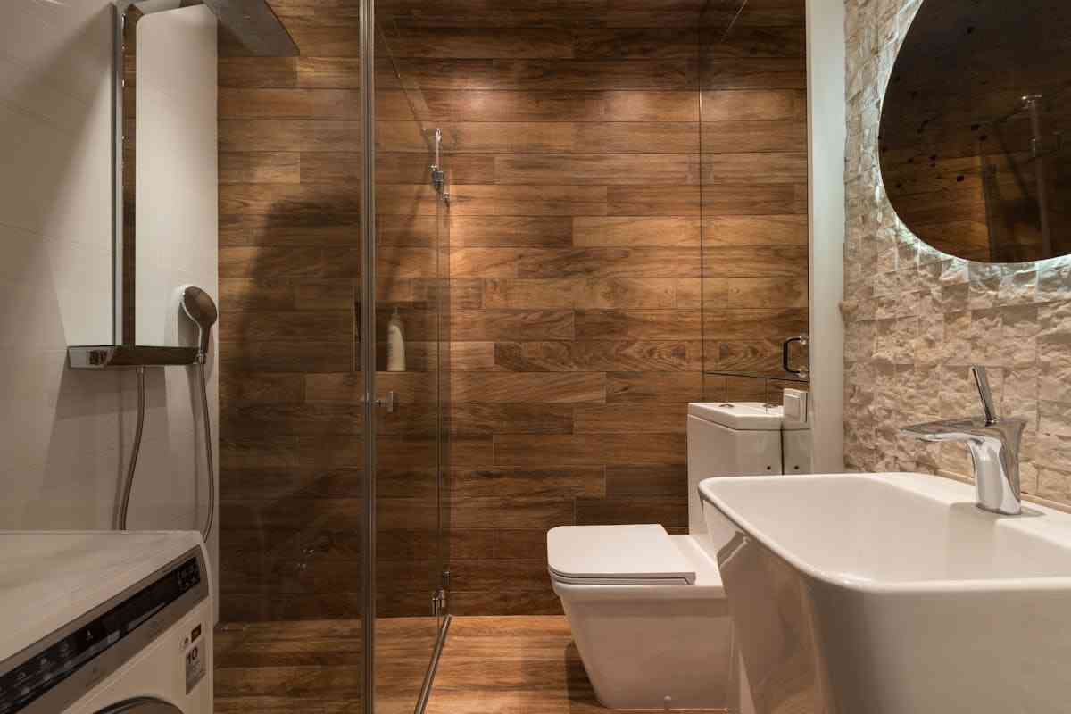 bagno in legno