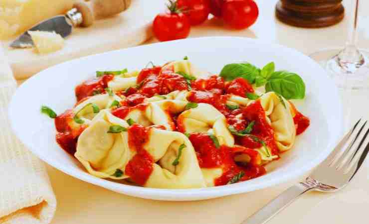 un piatto di tortelloni
